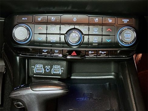 Used 2021 Dodge Durango R/T w/ Blacktop Package image 13