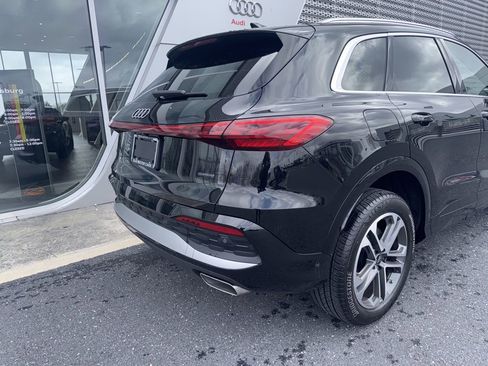 Certified 2025 Audi Q5 2.0T Premium Plus w/ Premium Plus image 4