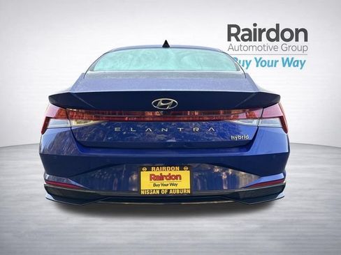 Used 2023 Hyundai Elantra Limited w/ Winter Weather Package FWD image 6