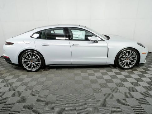 New 2026 Porsche Panamera 4 image 30