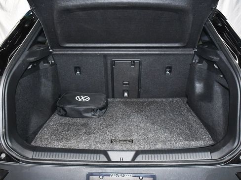 Used 2023 Volkswagen ID.4 Pro S Plus AWD/4WD image 63