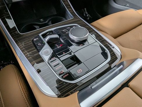 Used 2025 BMW X5 xDrive40i w/ Premium Package image 33