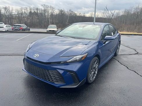 New 2026 Toyota Camry SE image 7