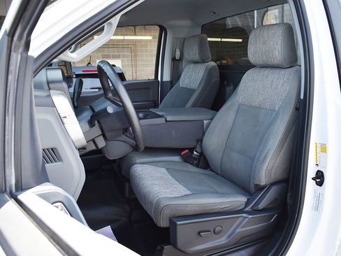 Certified 2023 Ford F250 XLT w/ 360-Degree Camera Package AWD/4WD image 5