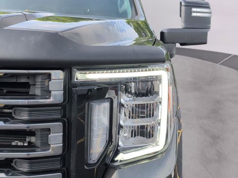 Used 2023 GMC Sierra 2500 AT4 w/ AT4 Preferred Package AWD/4WD image 36
