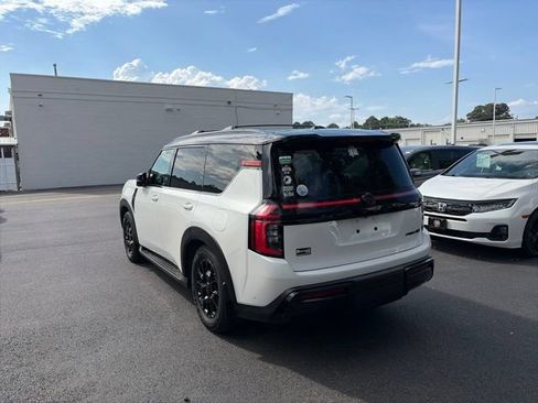 Used 2025 Nissan Armada PRO-4X AWD/4WD image 7