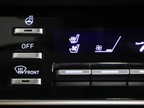 Used 2023 Hyundai Sonata Limited FWD image 50