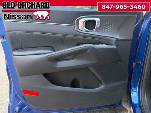 Used 2023 Kia Sorento SX AWD/4WD image 10