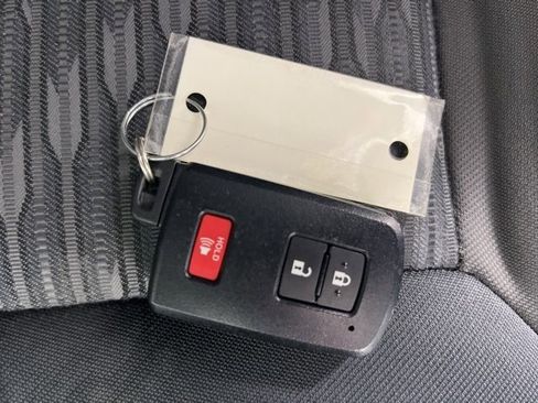 Certified 2020 Toyota Tundra SR5 image 16