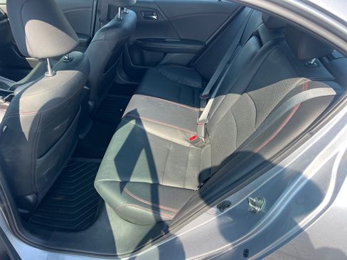 Used 2017 Honda Accord Sport Special Edition image 14