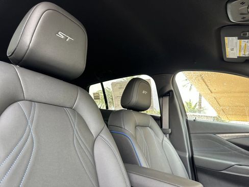 New 2026 Buick Envista Sport Touring FWD image 17