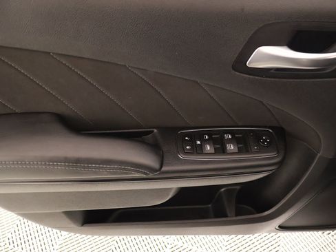 Used 2020 Dodge Charger SXT w/ Blacktop Package RWD image 15