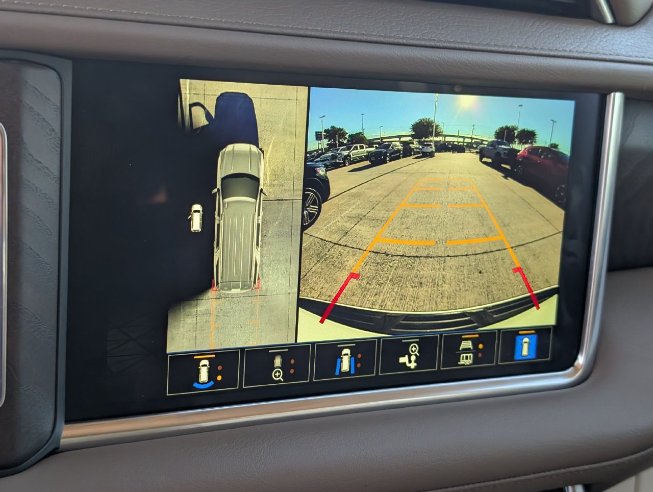 Used 2024 GMC Yukon Denali RWD image 14