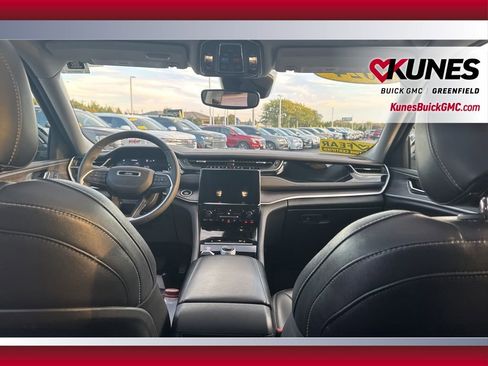 Used 2024 Jeep Grand Cherokee Limited 4xe image 42