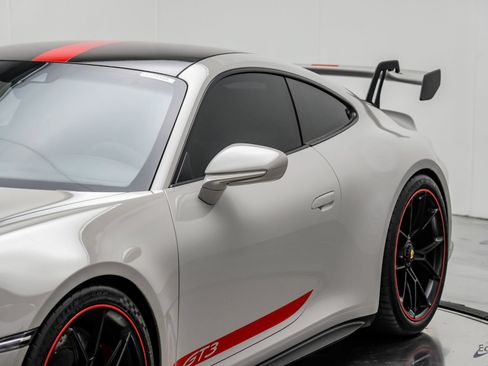 Used 2022 Porsche 911 GT3 RWD image 35