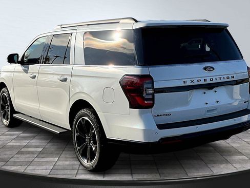 Certified 2022 Ford Expedition Max Limited image 4