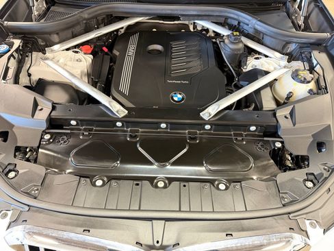 Used 2019 BMW X5 xDrive40i w/ Executive Package AWD/4WD image 26