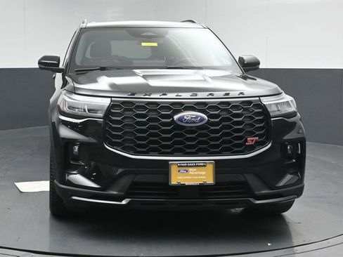 Certified 2025 Ford Explorer ST AWD/4WD image 2