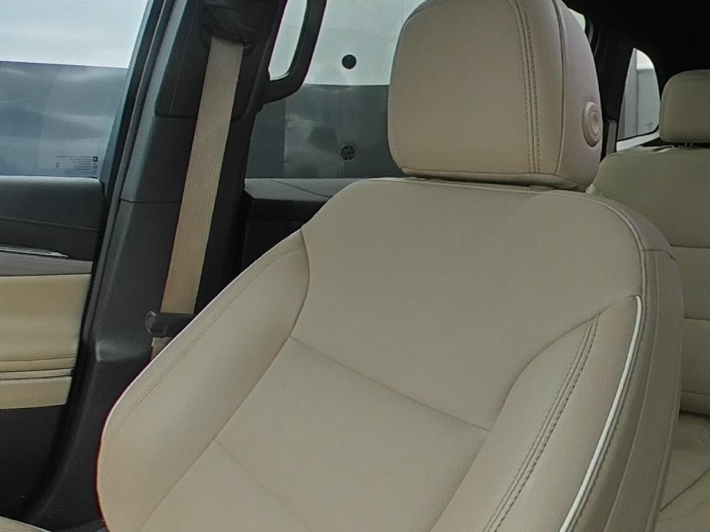 Used 2026 Buick Enclave Preferred FWD image 9