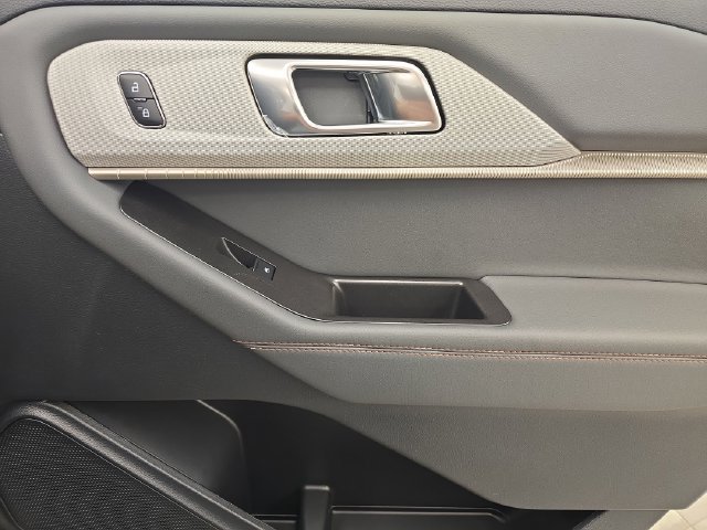 New 2027 Ford Explorer Active AWD/4WD image 12