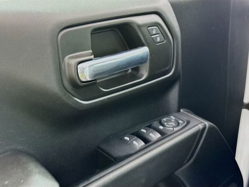 Used 2023 Chevrolet Silverado 1500 Custom image 13