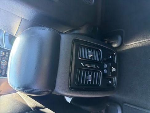 Used 2020 Jeep Grand Cherokee High Altitude image 26