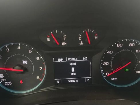 Used 2020 Chevrolet Malibu LT FWD image 11