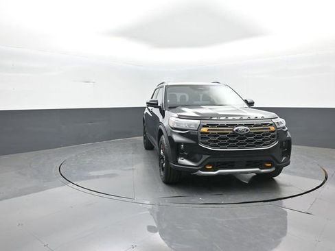 New 2026 Ford Explorer Tremor image 2