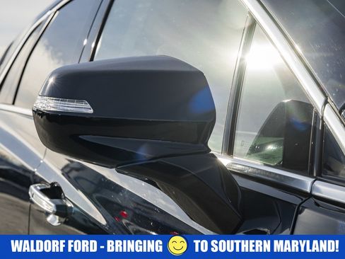 Used 2022 Cadillac XT5 Premium Luxury image 17