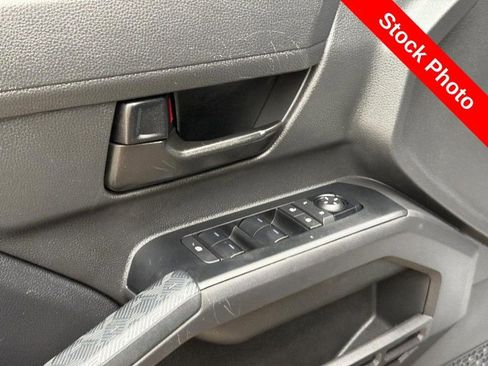 Used 2024 Toyota Tacoma SR5 AWD/4WD image 17