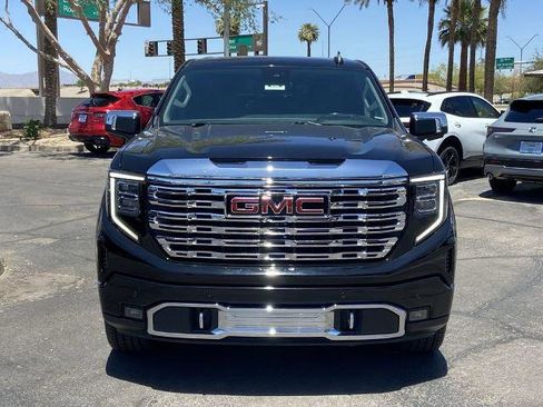 Used 2023 GMC Sierra 1500 Denali w/ Denali Reserve Package AWD/4WD image 3