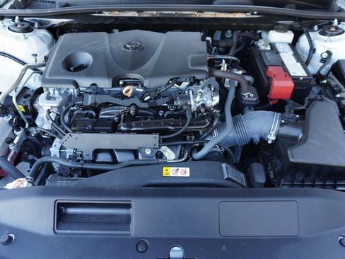 Used 2024 Toyota Camry SE image 26