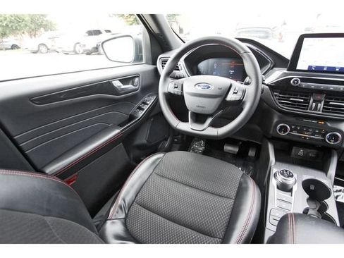 Used 2025 Ford Escape ST-Line FWD image 7