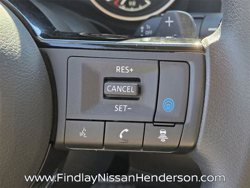 Used 2023 Nissan Rogue SV image 30