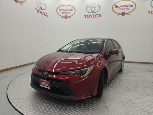 Used 2023 Toyota Corolla LE FWD image 2
