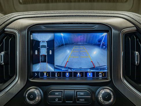 Used 2022 GMC Sierra 2500 Denali w/ Denali Ultimate Package AWD/4WD image 18