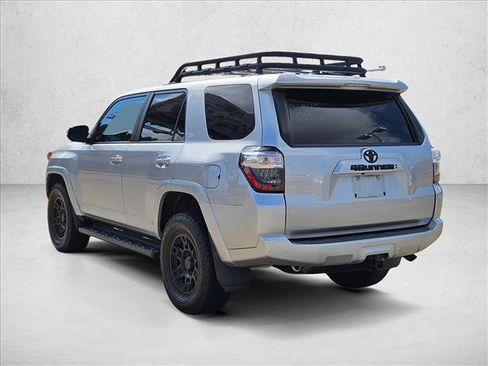 Used 2022 Toyota 4Runner SR5 Premium AWD/4WD image 8