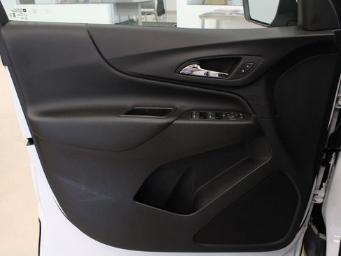 Used 2023 Chevrolet Equinox LT w/ LPO, Floor Liner Package AWD/4WD image 11