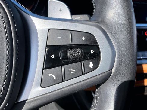 Used 2022 BMW 330i xDrive Sedan w/ M Sport Package image 21