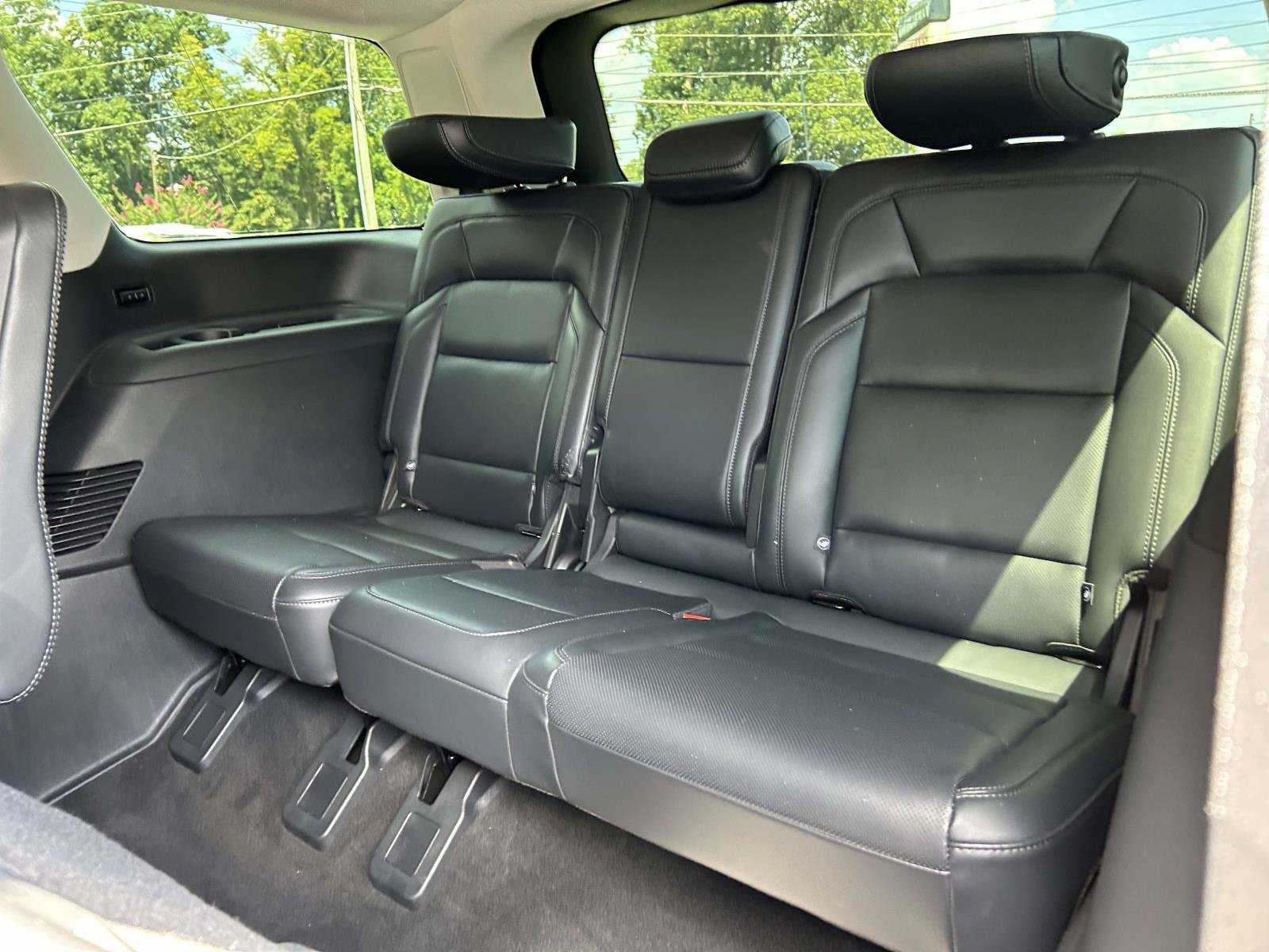 Certified 2025 Lincoln Navigator Reserve AWD/4WD image 18