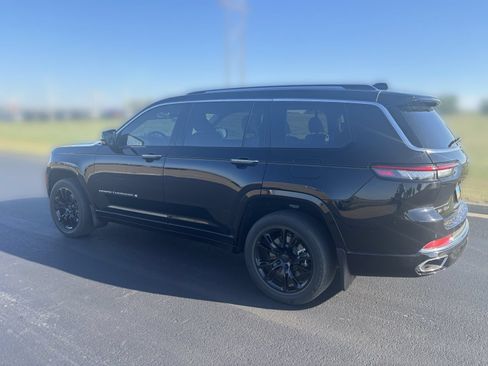 Used 2021 Jeep Grand Cherokee L Overland w/ Advanced Protech Group III AWD/4WD image 2