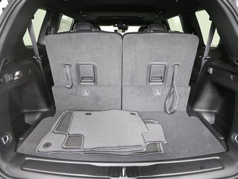 Used 2025 Jeep Grand Cherokee L Altitude image 8