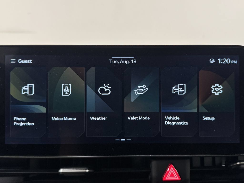 Used 2025 Kia Carnival FWD image 28