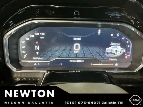 Used 2023 GMC Sierra 1500 SLT AWD/4WD image 36