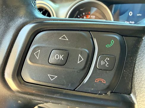 Used 2022 Jeep Gladiator Sport AWD/4WD image 30