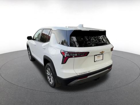 Used 2025 Chevrolet Equinox LT image 11