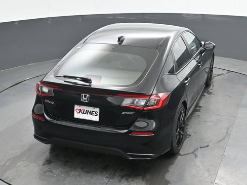 Used 2025 Honda Civic Sport image 28