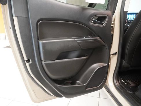Used 2022 Chevrolet Colorado ZR2 AWD/4WD image 25