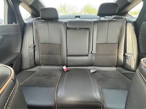 Used 2015 Chevrolet Impala LT w/ Power and Light Package FWD image 19