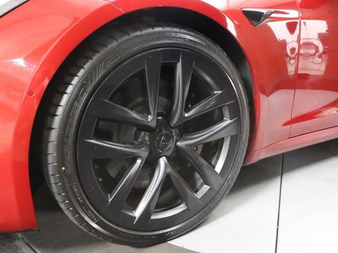 Used 2022 Tesla Model S AWD image 7